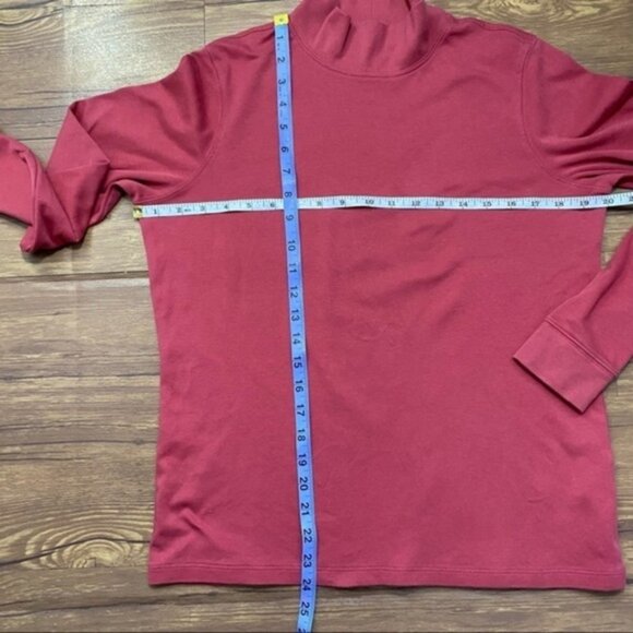 LL Bean Long Sleeve‎ T-shirt, Women’s Size Medium - Picture 3 of 10